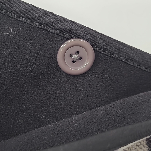 D&CO XS/S light dark Gray black plaid over the shoulder poncho shawl warm cozy - Picture 4 of 5